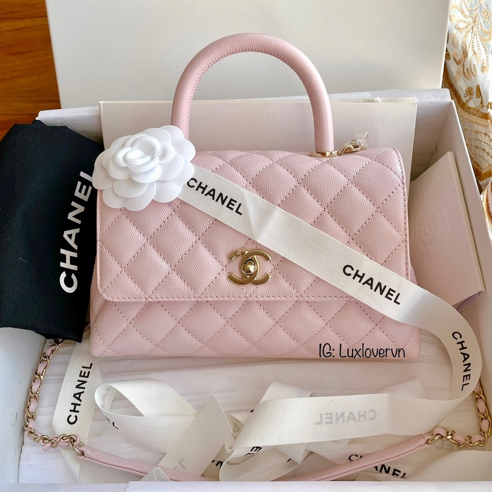 💗SOLD💗 Chanel 22A Coco Handle Small Light Pink Caviar Lghw